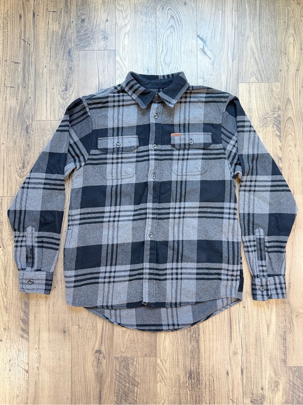 Orvis Men’s Black Gray Plaid Long Sleeve Button-Up Shirt Size M